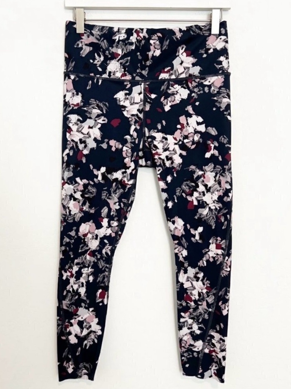 Athleta Petite Challenge Bloom Floral Leggings Workout Pant Gym Athleisure Small